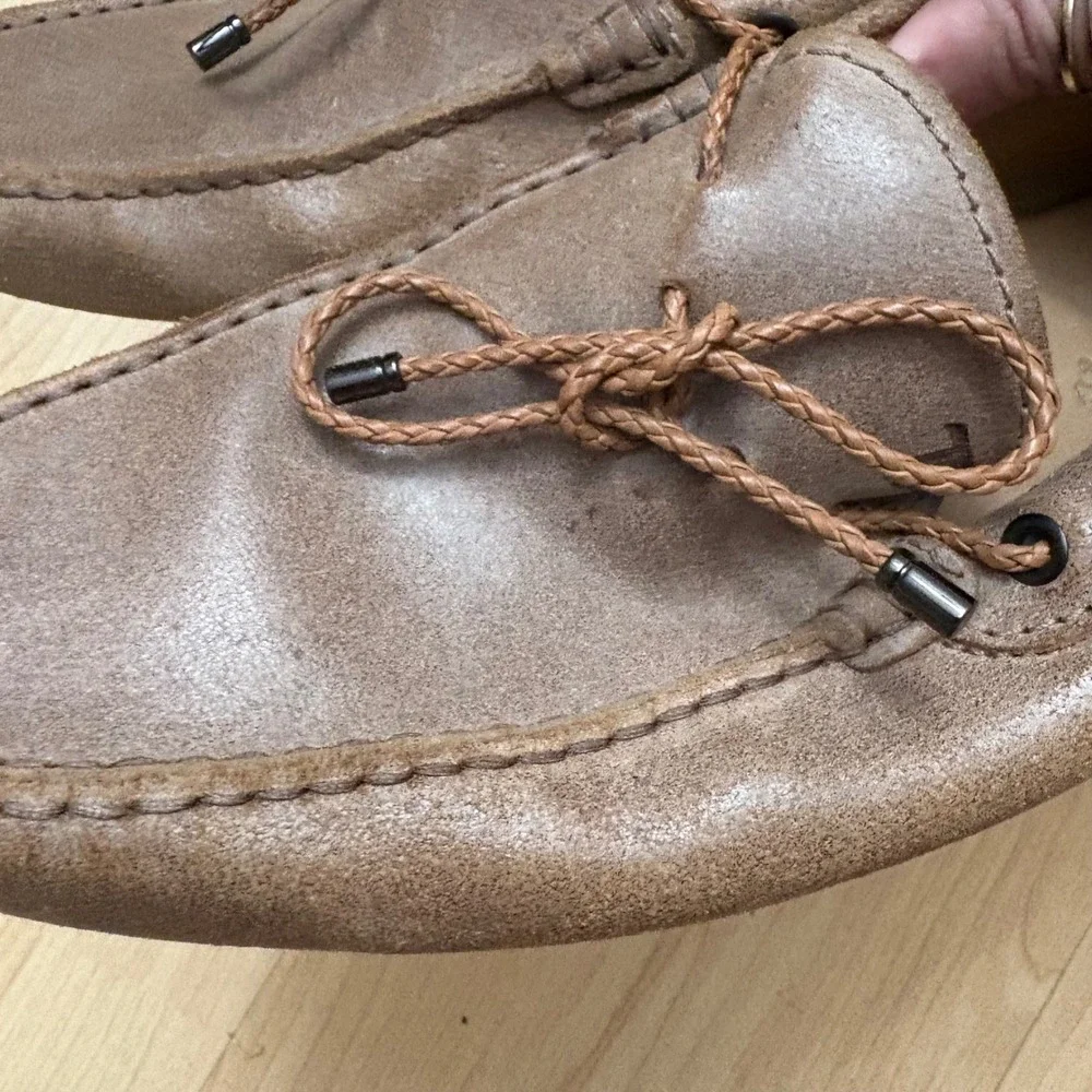 TOD'S Laccetto Men's Driving Loafers in‎ light brown suede Size 6.5 / 8